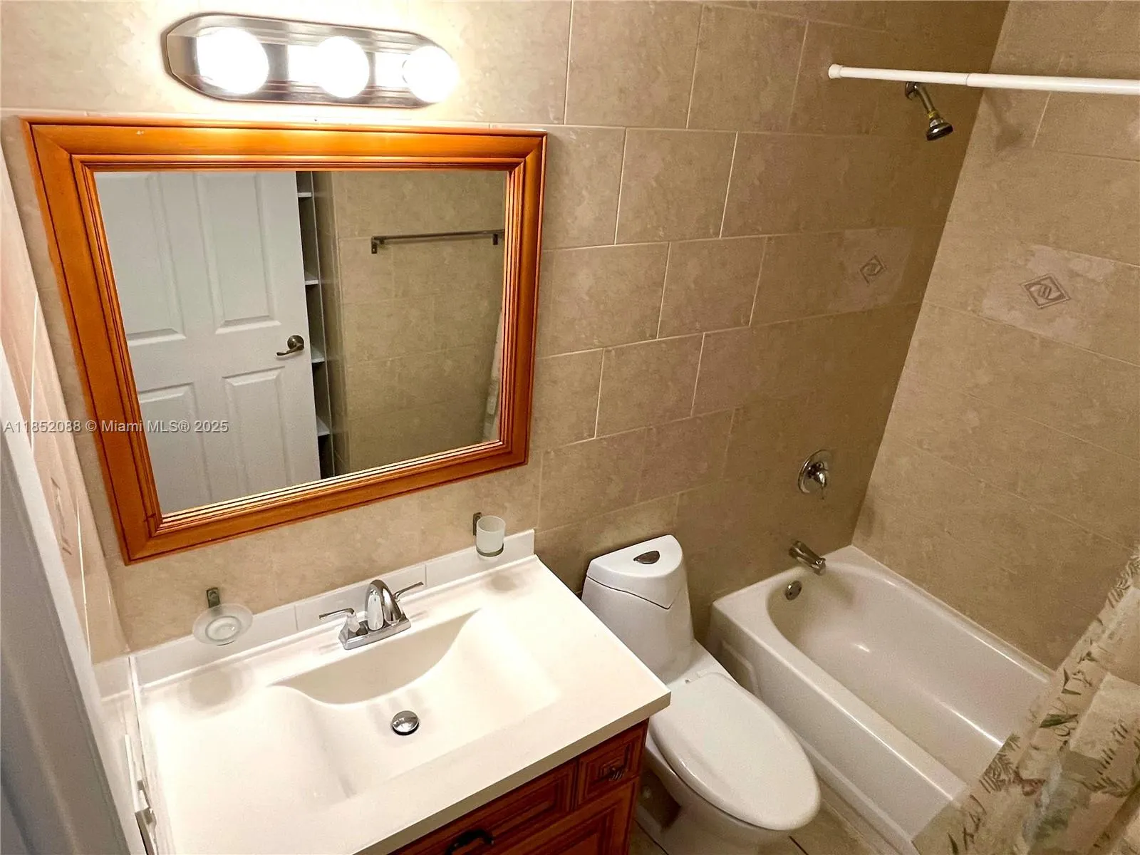 7210 Southgate Blvd, #7210