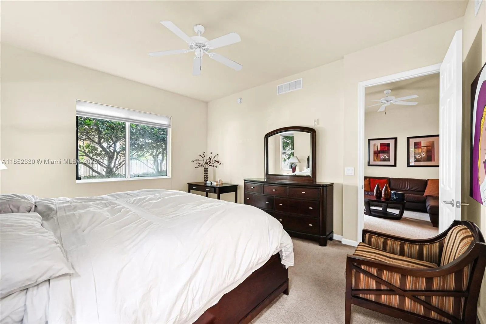 3500 Oaks Clubhouse Dr, #101