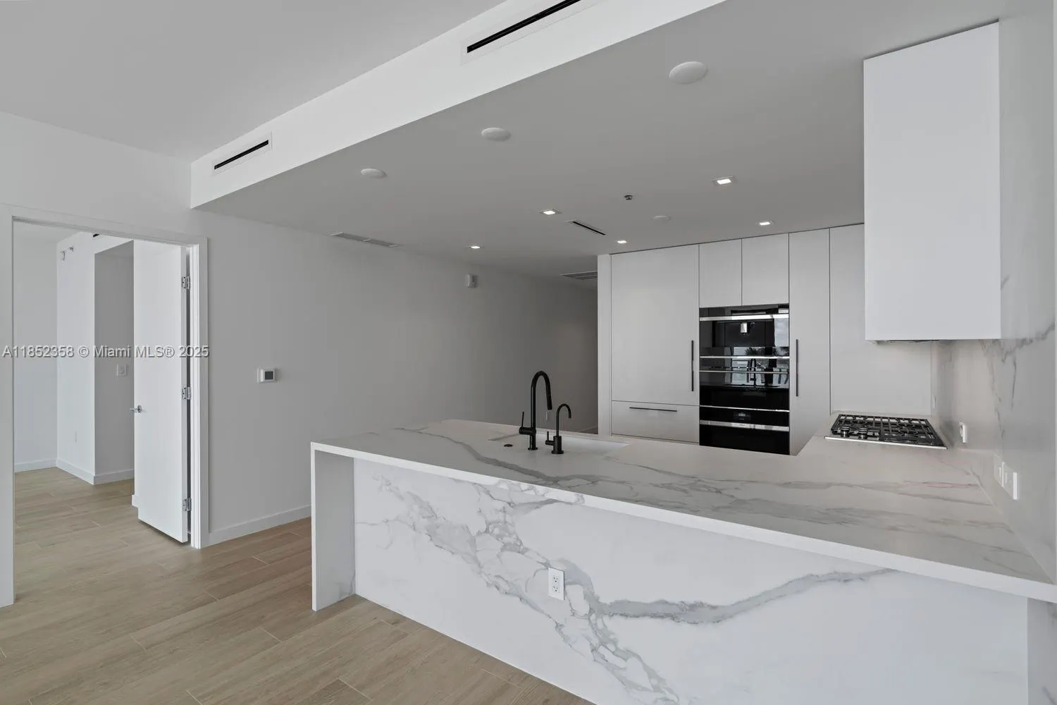 1116 N Ocean Blvd, #304
