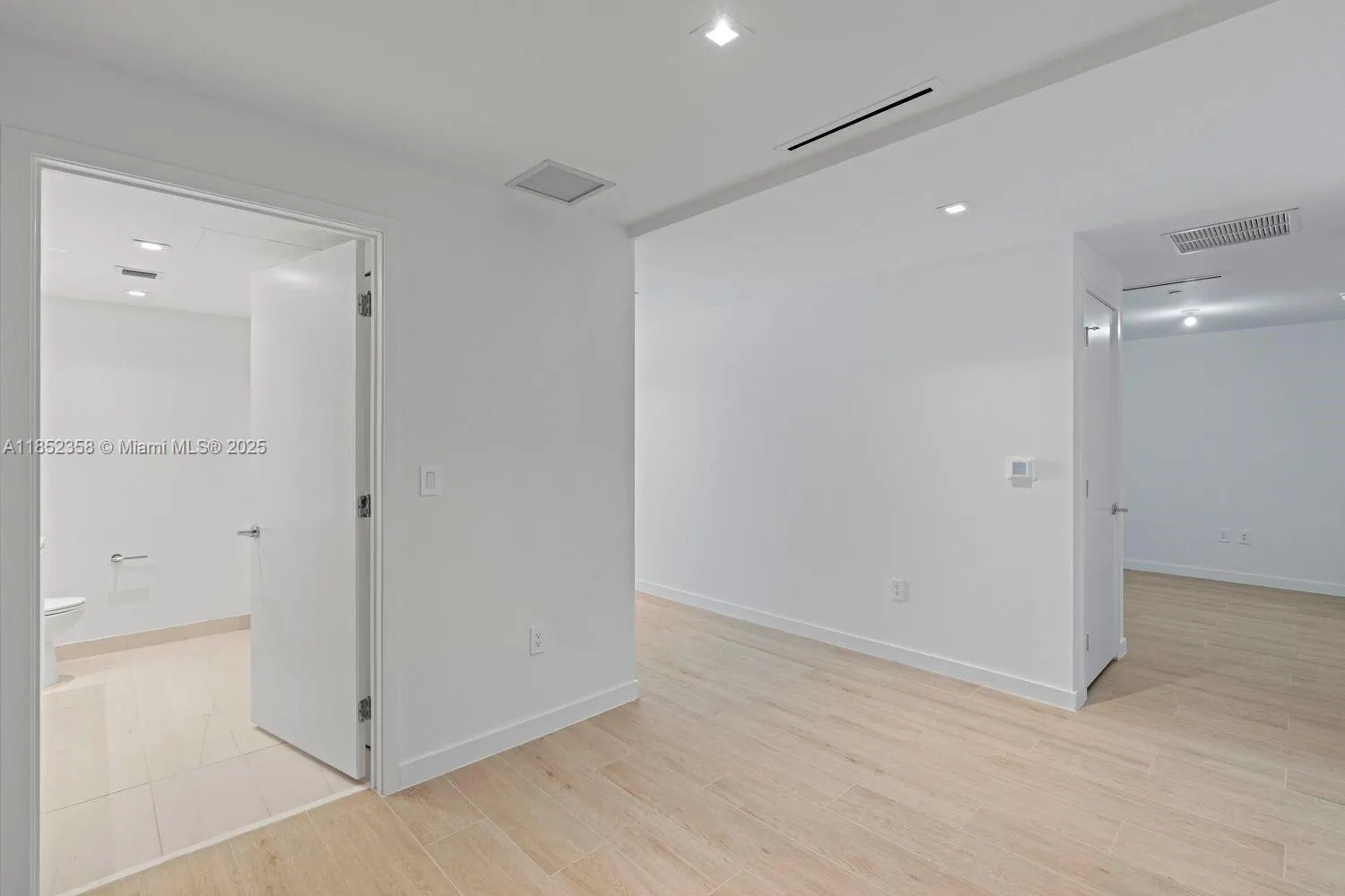 1116 N Ocean Blvd, #304