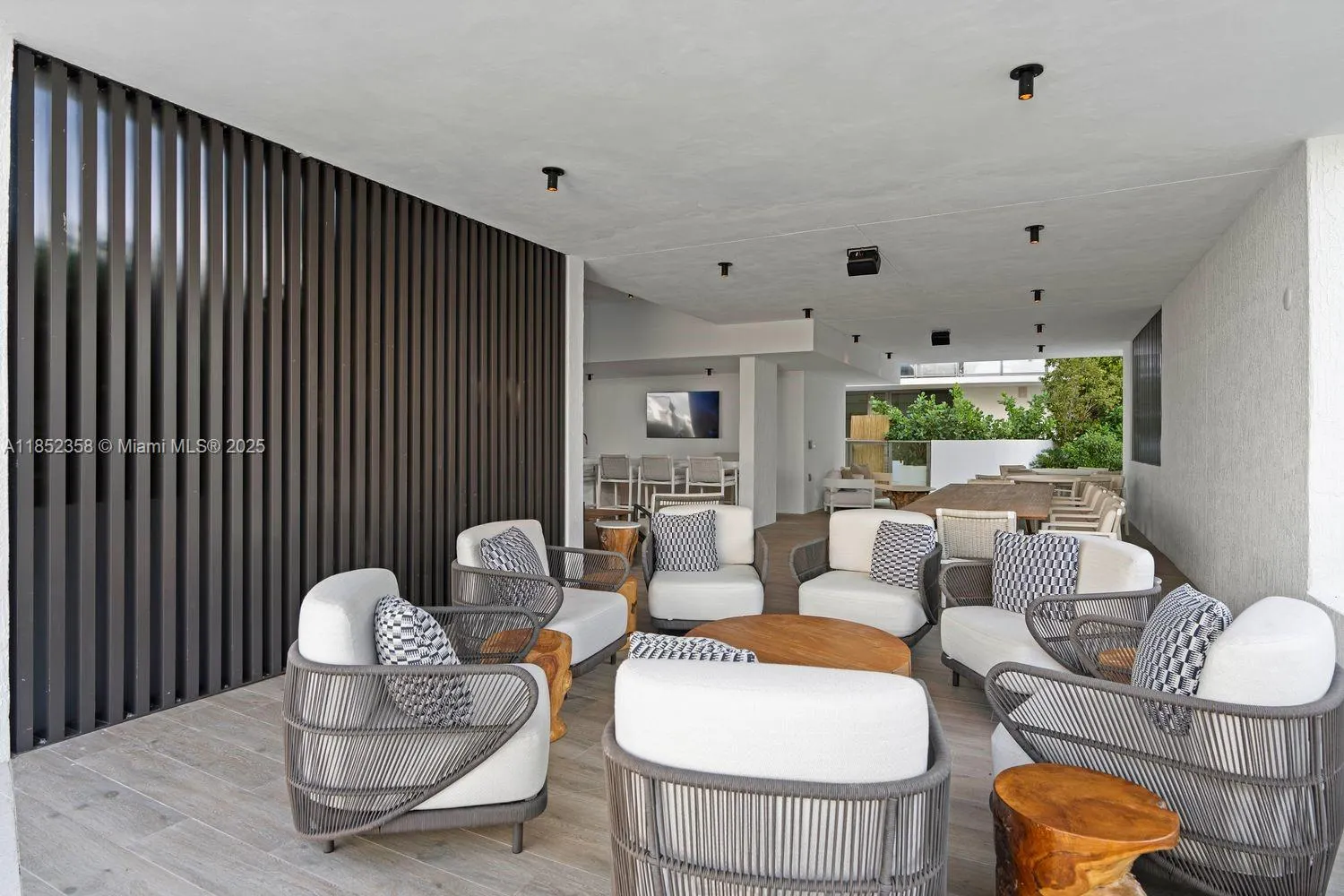 1116 N Ocean Blvd, #304