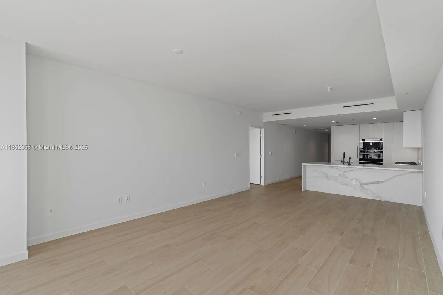 1116 N Ocean Blvd, #304