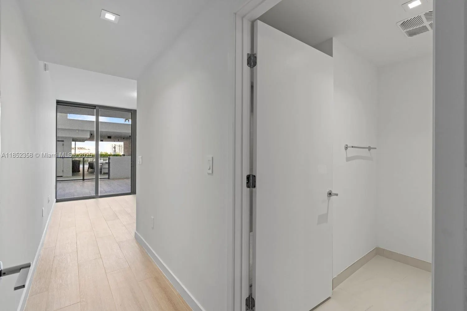 1116 N Ocean Blvd, #304