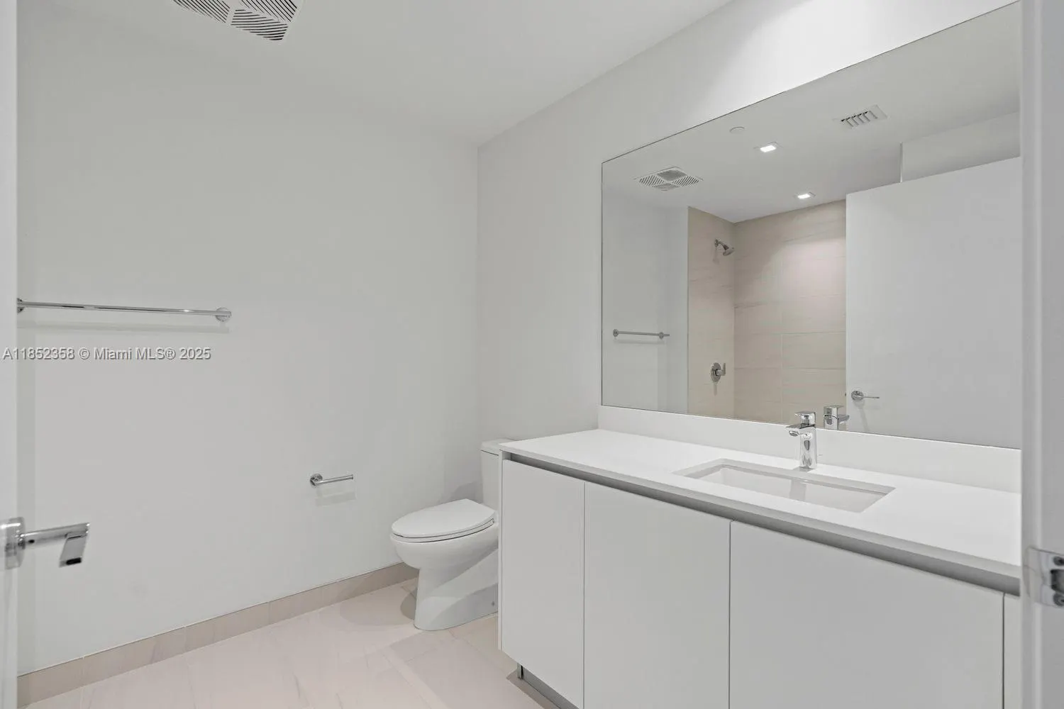 1116 N Ocean Blvd, #304