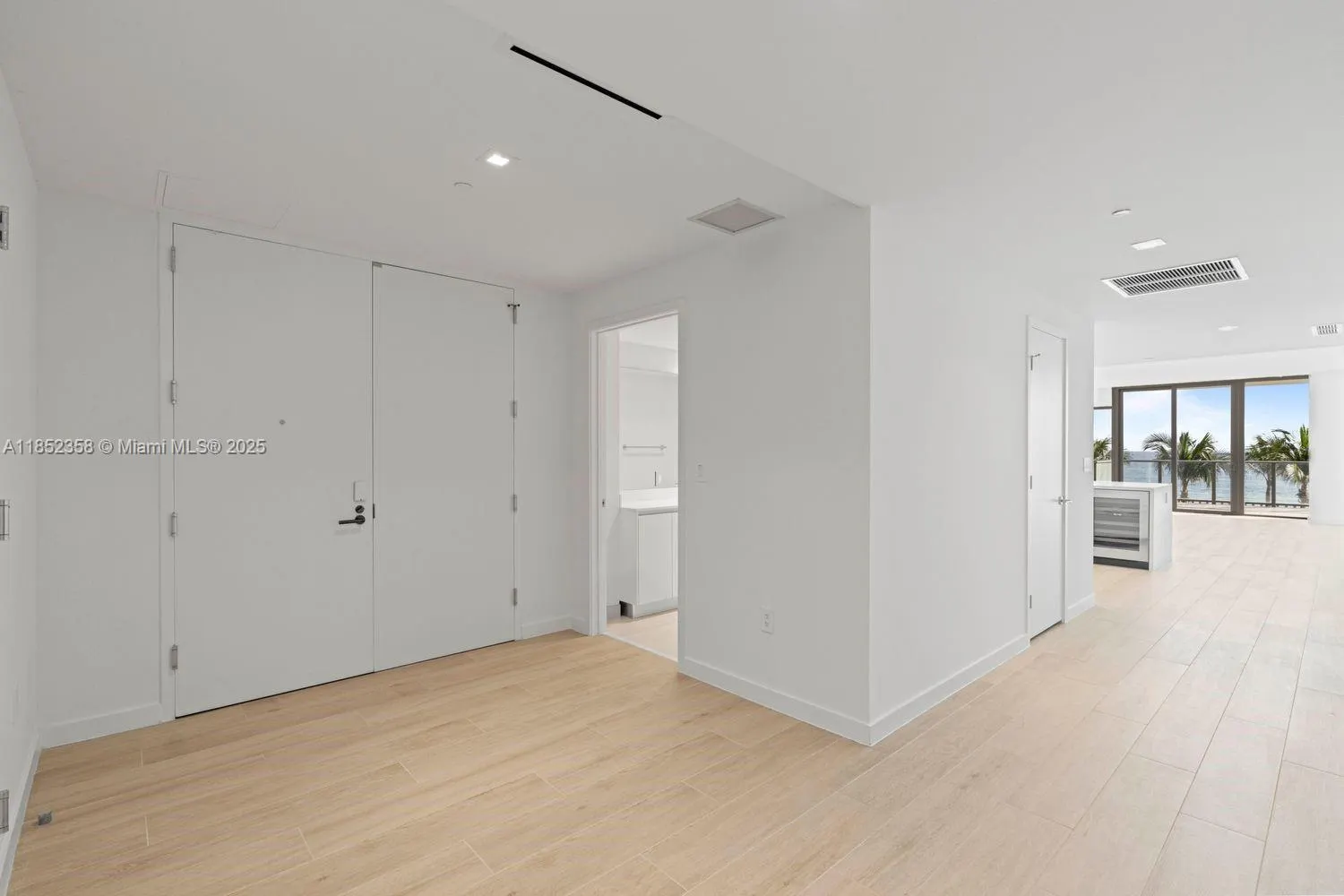 1116 N Ocean Blvd, #304