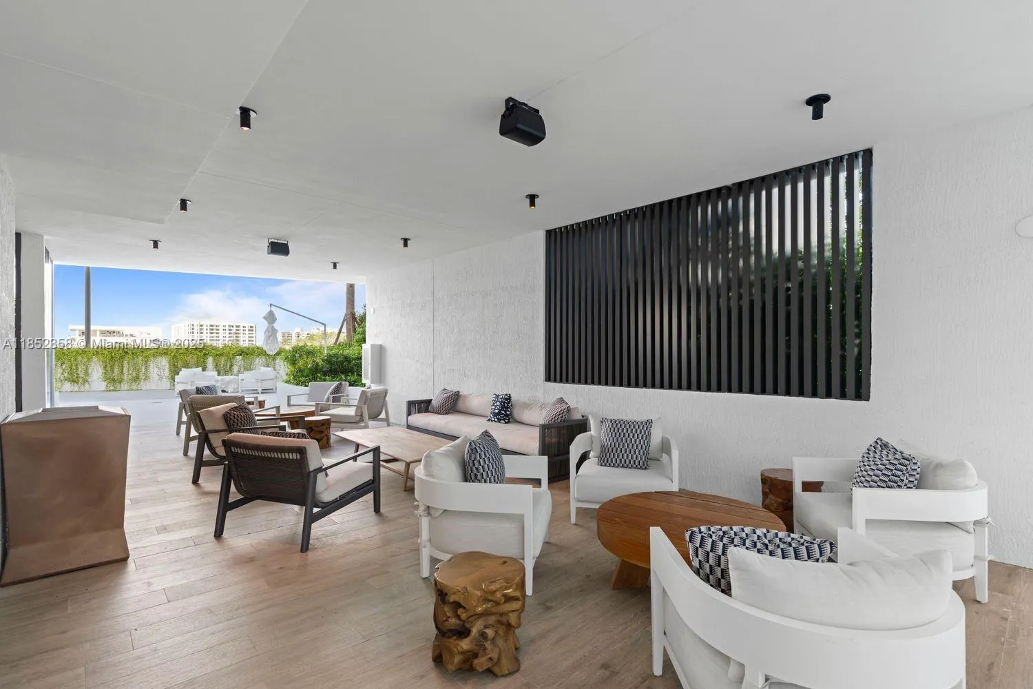 1116 N Ocean Blvd, #304