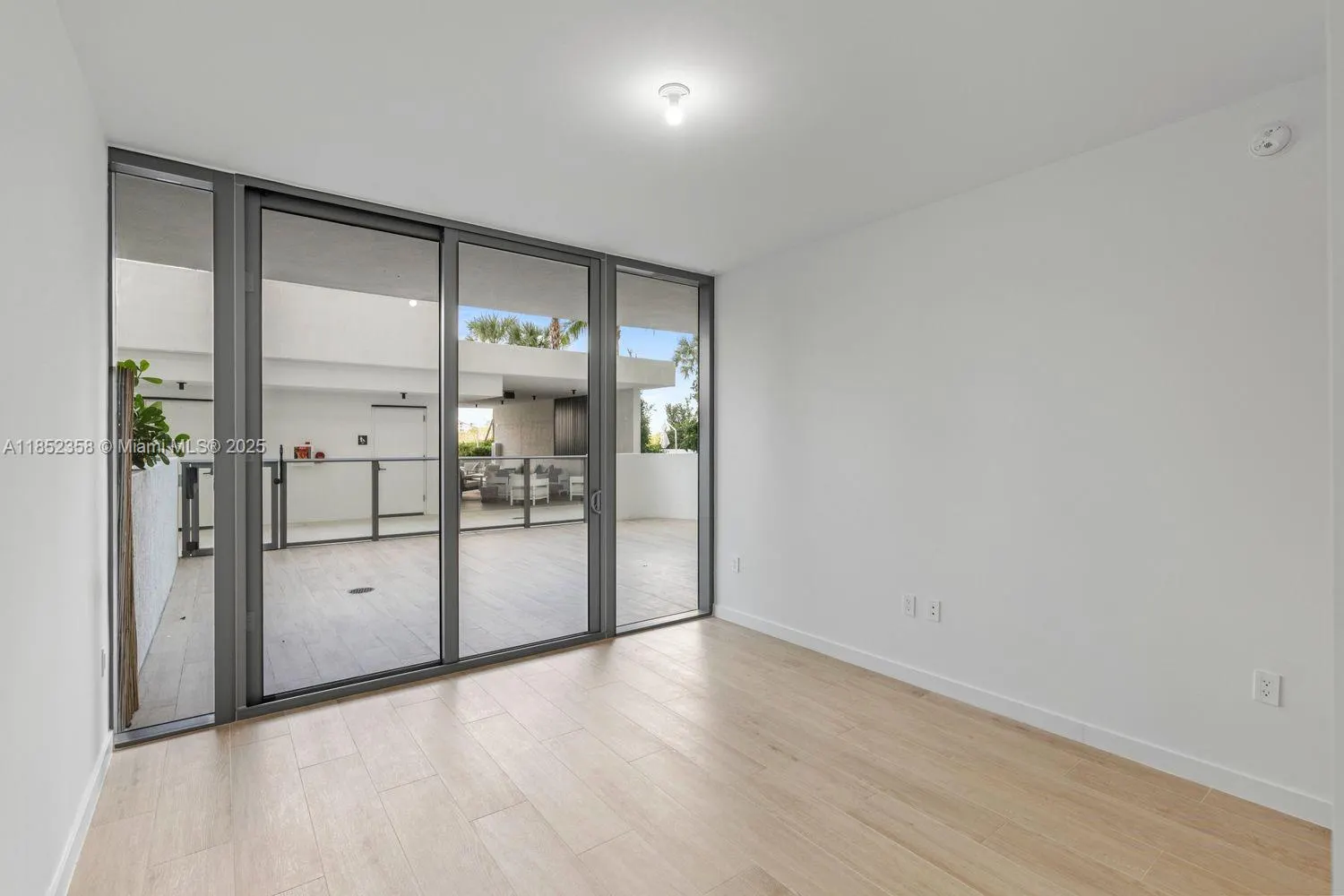 1116 N Ocean Blvd, #304
