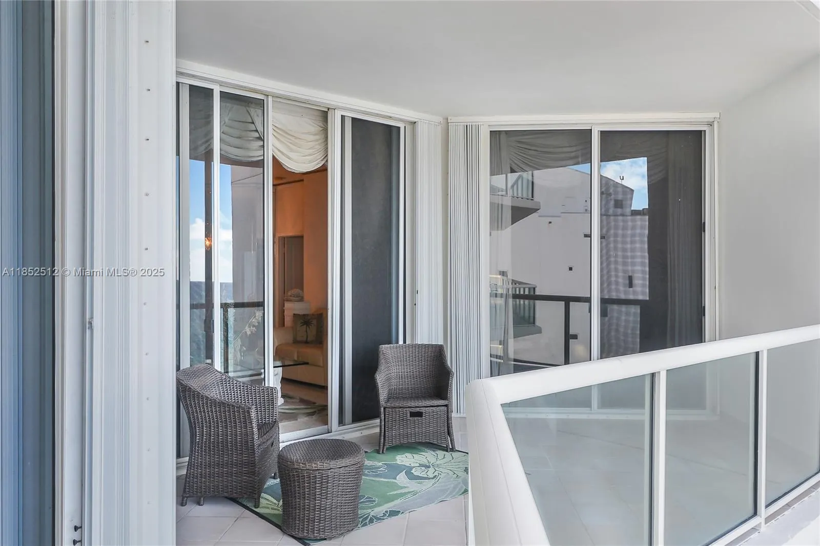8925 Collins Ave, #11J
