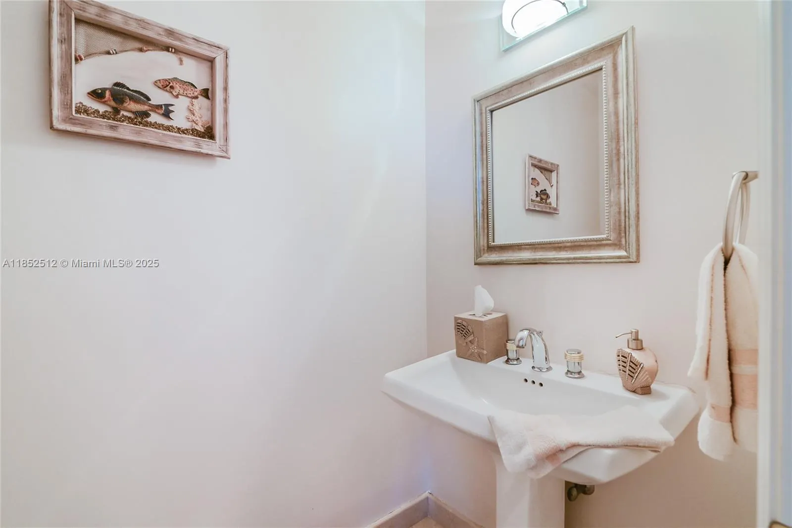 8925 Collins Ave, #11J