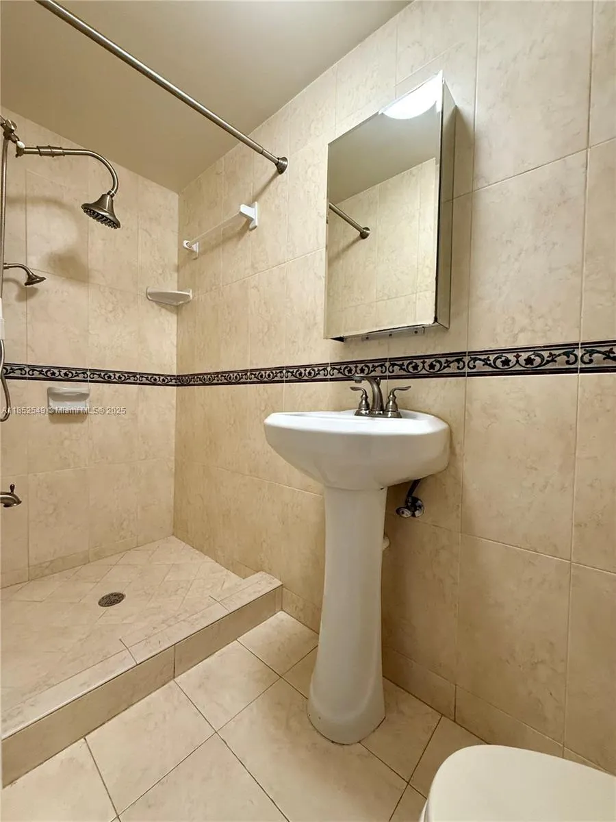1001 Three Islands Blvd, #34