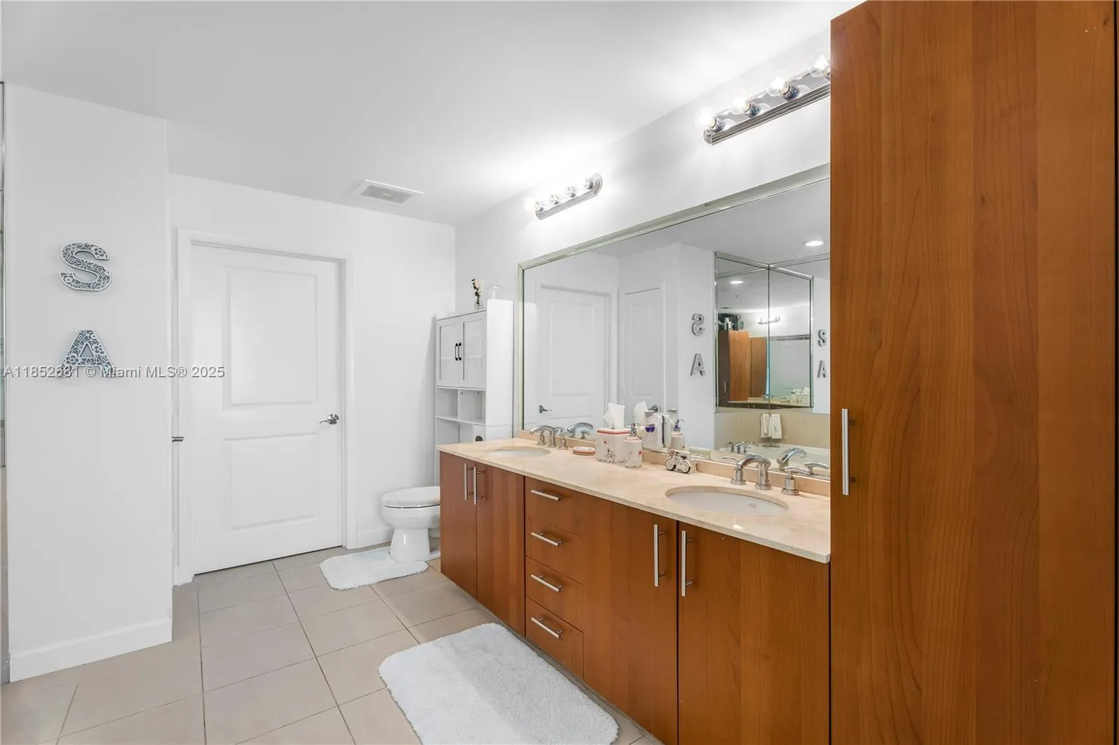 1945 S Ocean Dr, #2209
