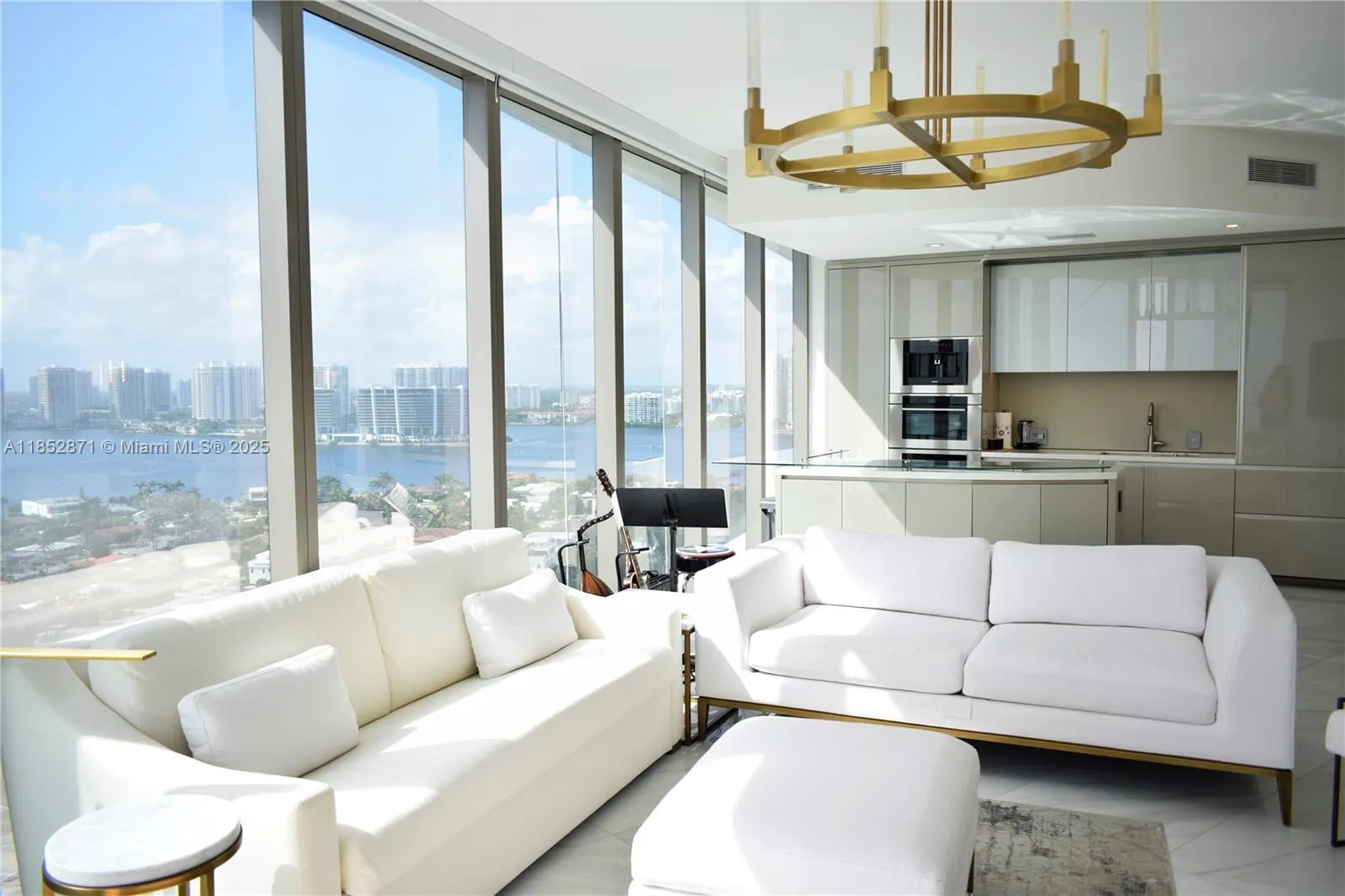 18975 Collins Ave, #1804