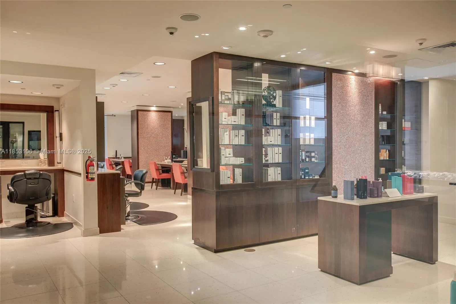 6801 Collins Ave, #1110