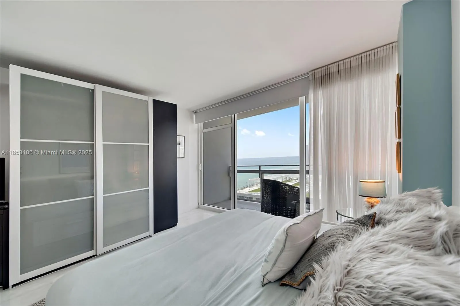 6801 Collins Ave, #1110