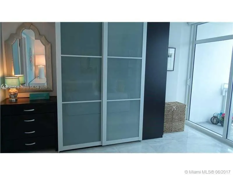 6801 Collins Ave, #1110
