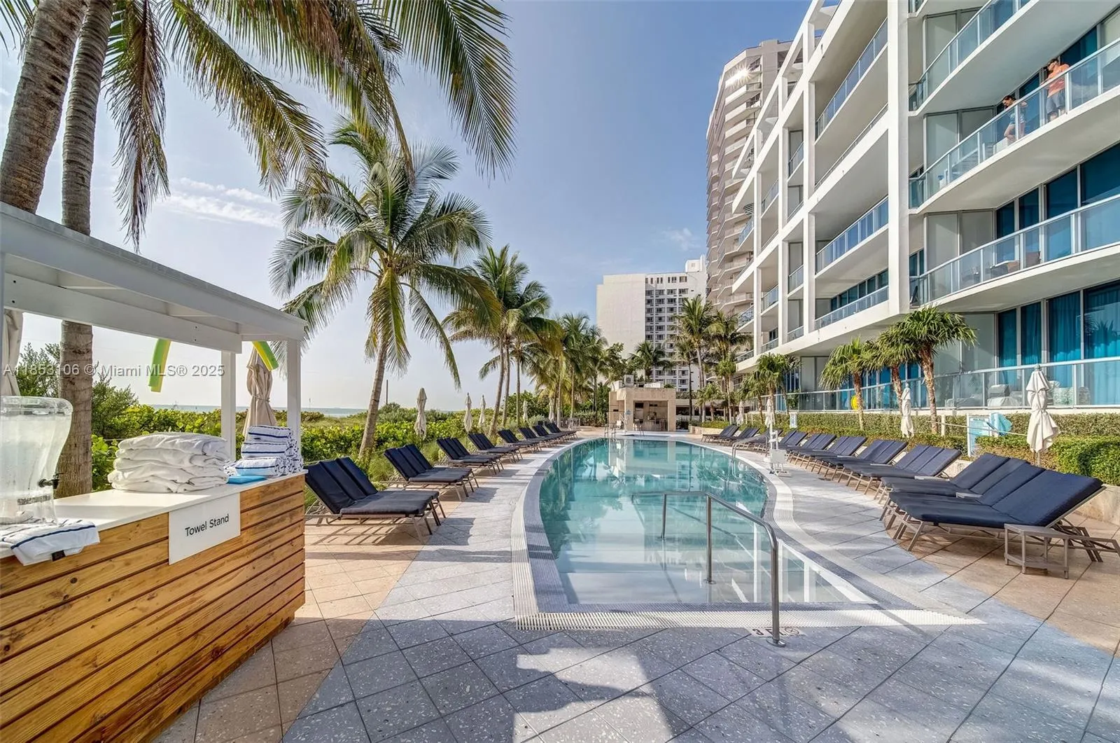 6801 Collins Ave, #1110