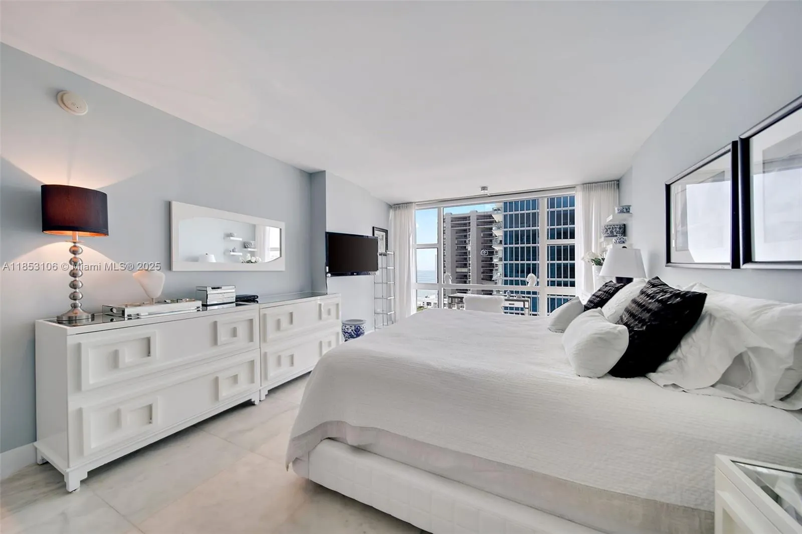 6801 Collins Ave, #1110