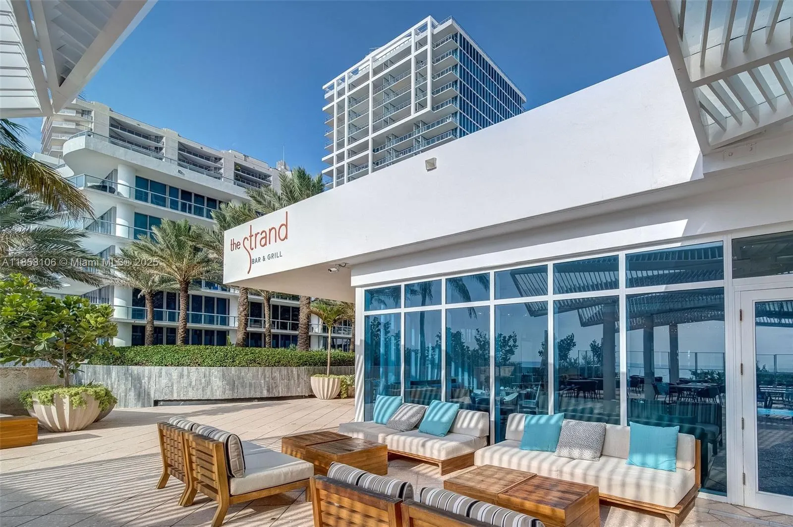 6801 Collins Ave, #1110