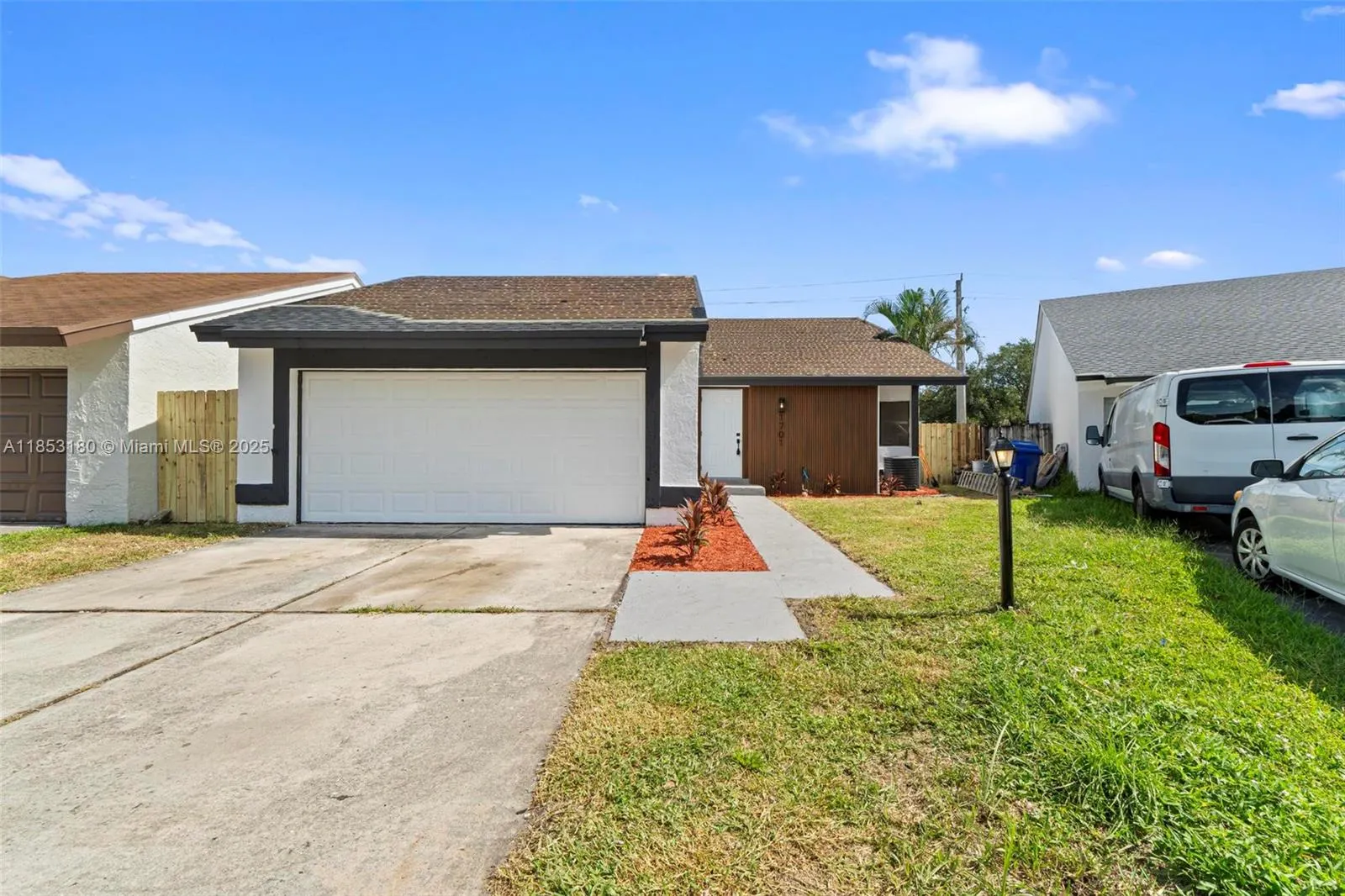 1701 SW 86th Ter