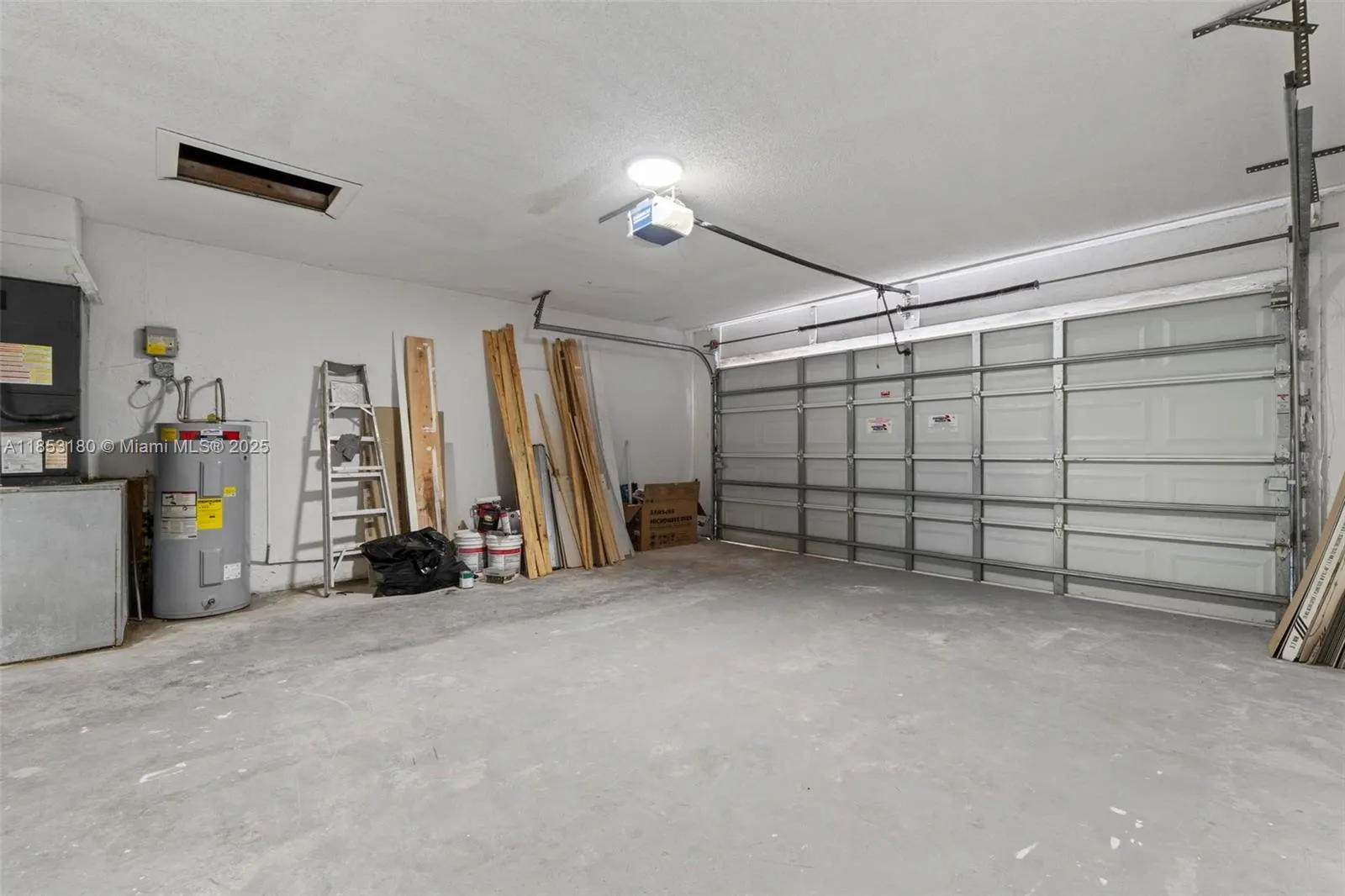 1701 SW 86th Ter