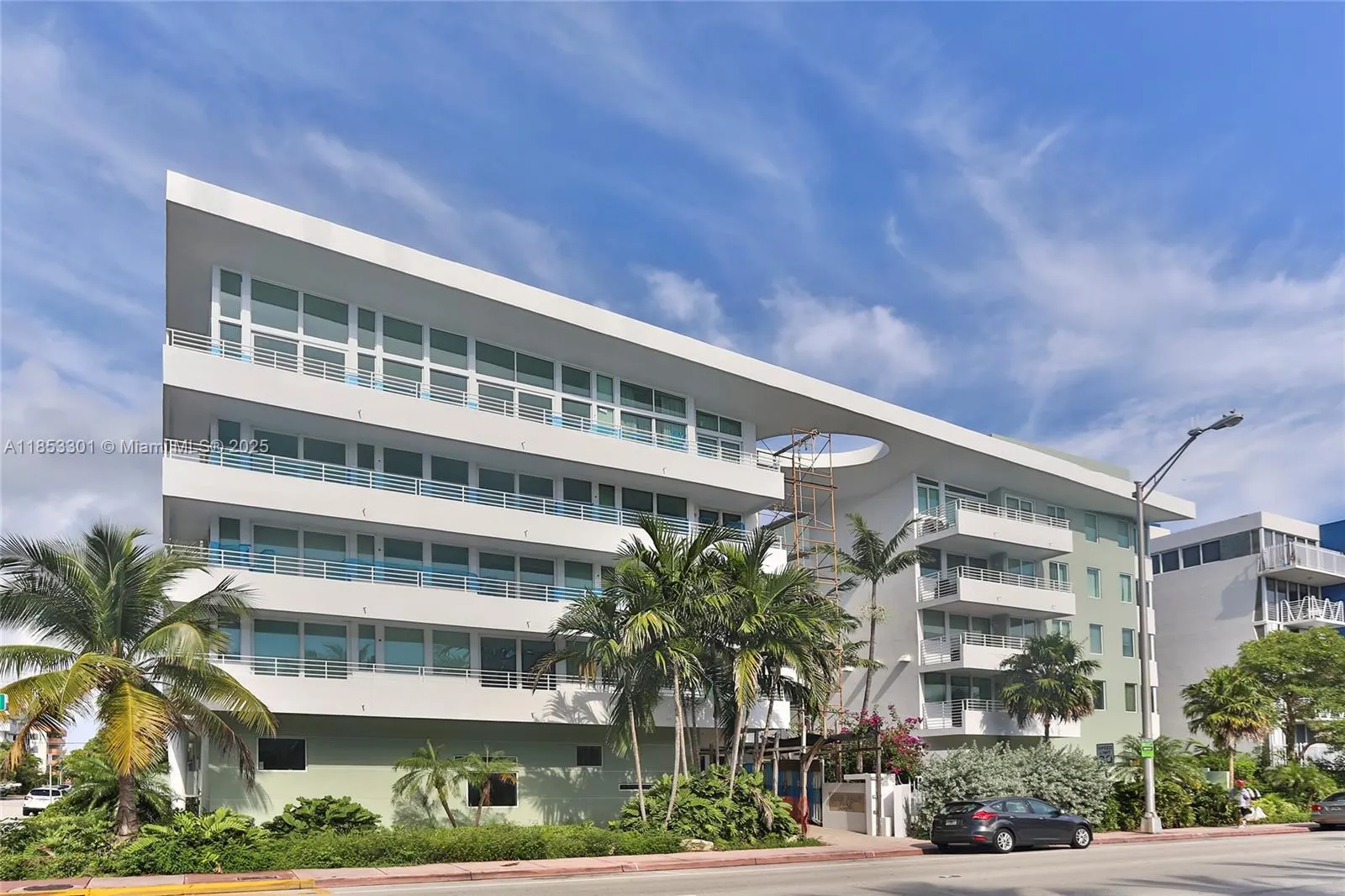 7800 Collins Ave, #508