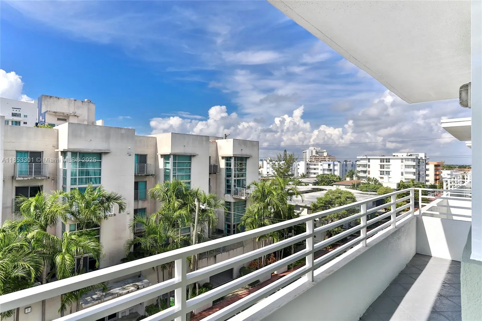 7800 Collins Ave, #508