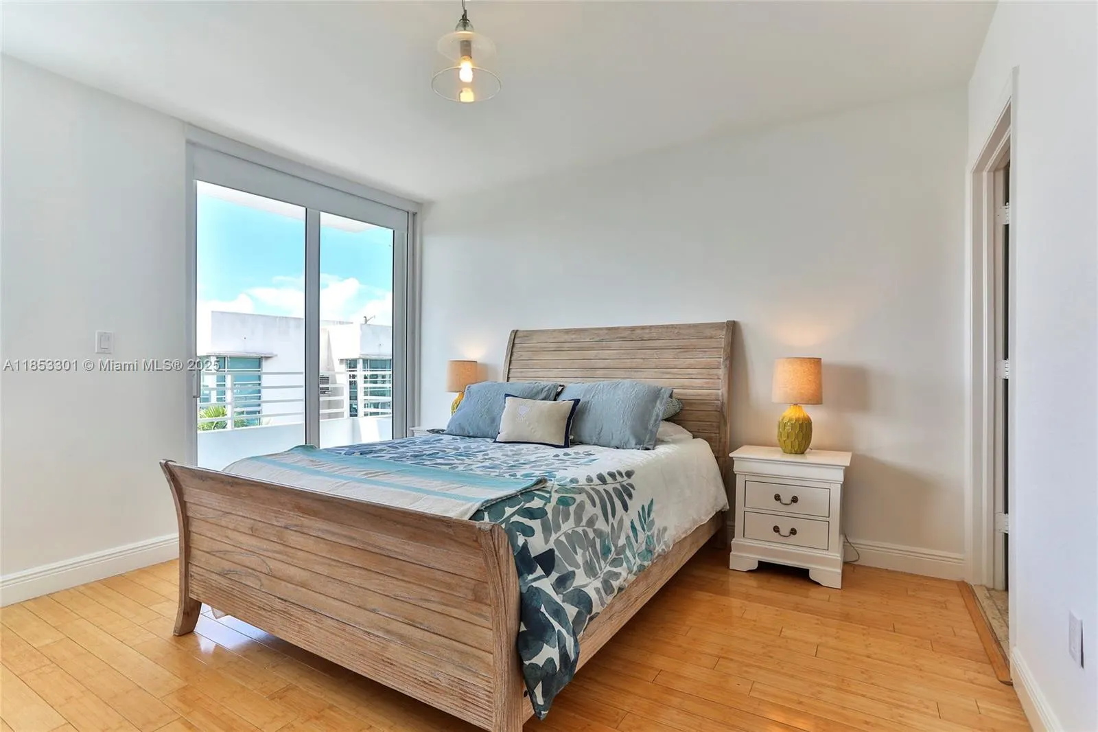7800 Collins Ave, #508