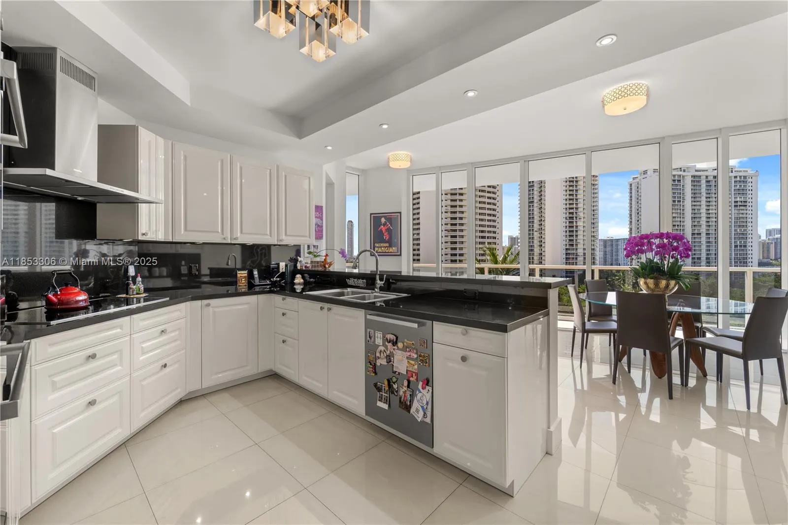 4100 Island Blvd, #902