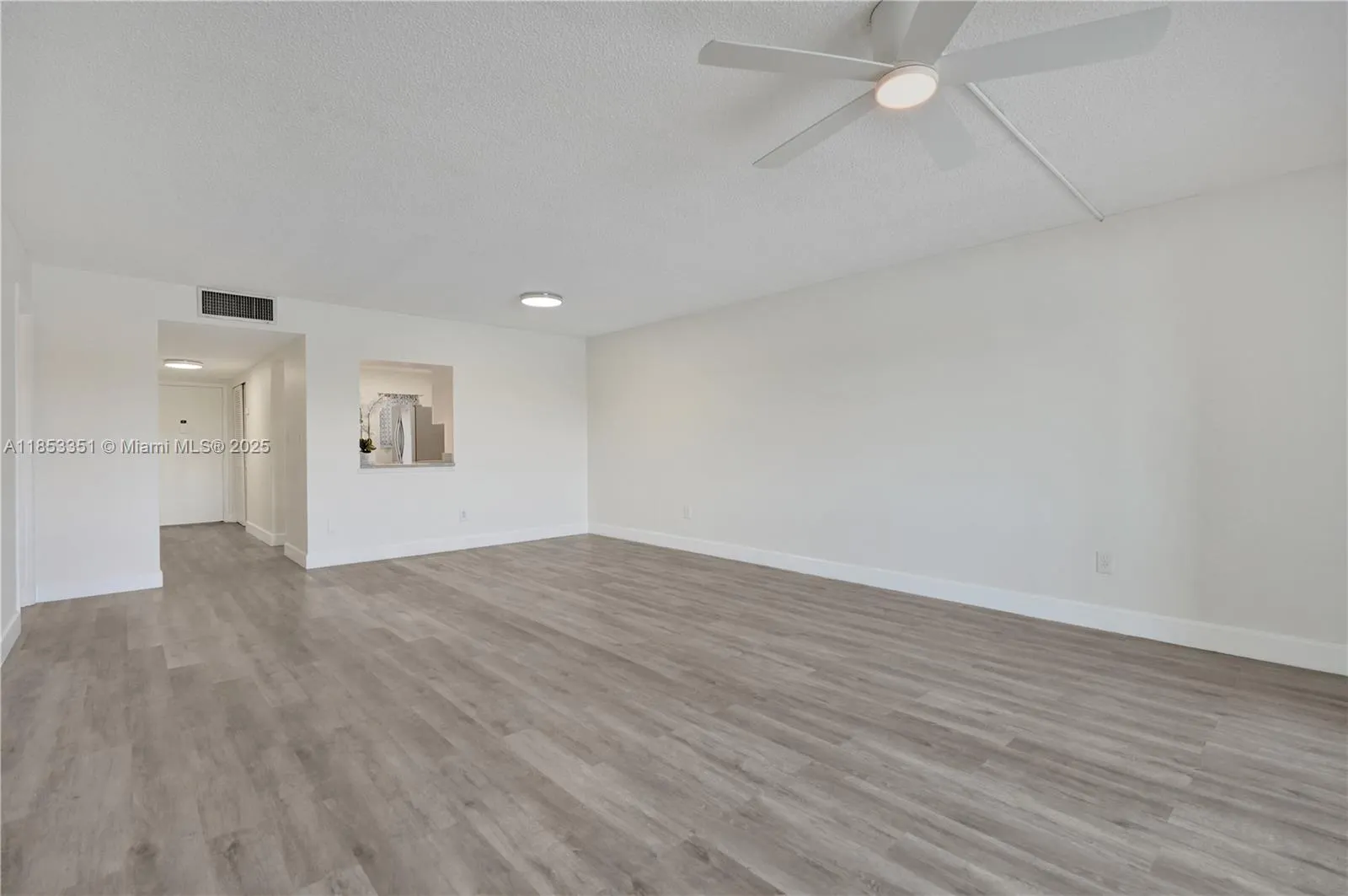 873 NE 195th St, #309