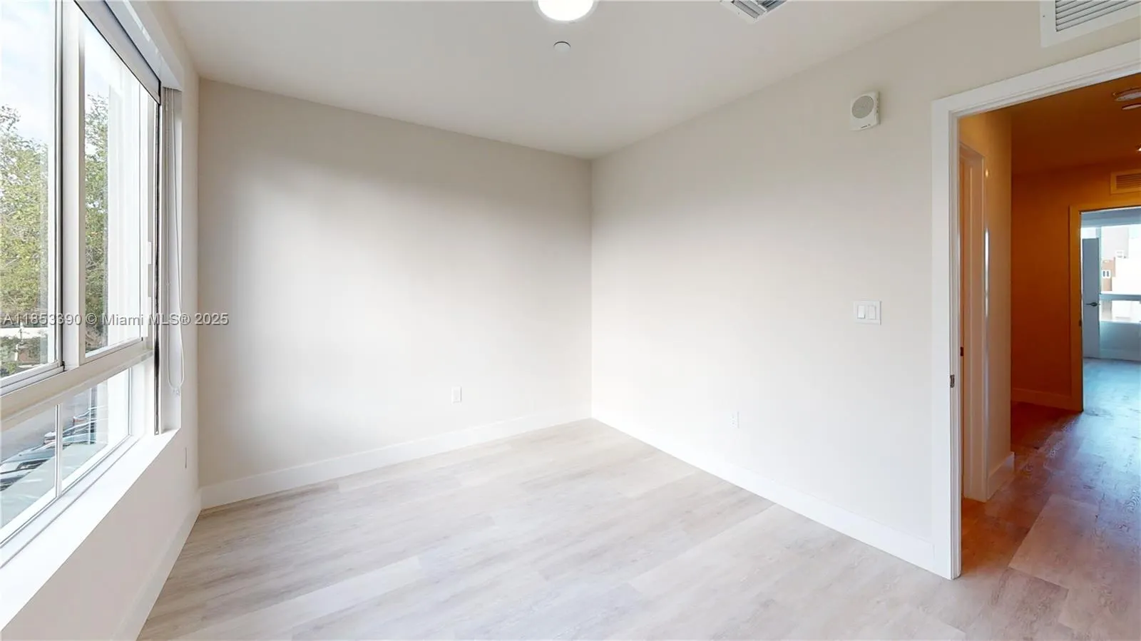 2555 NE 193rd St, #2224
