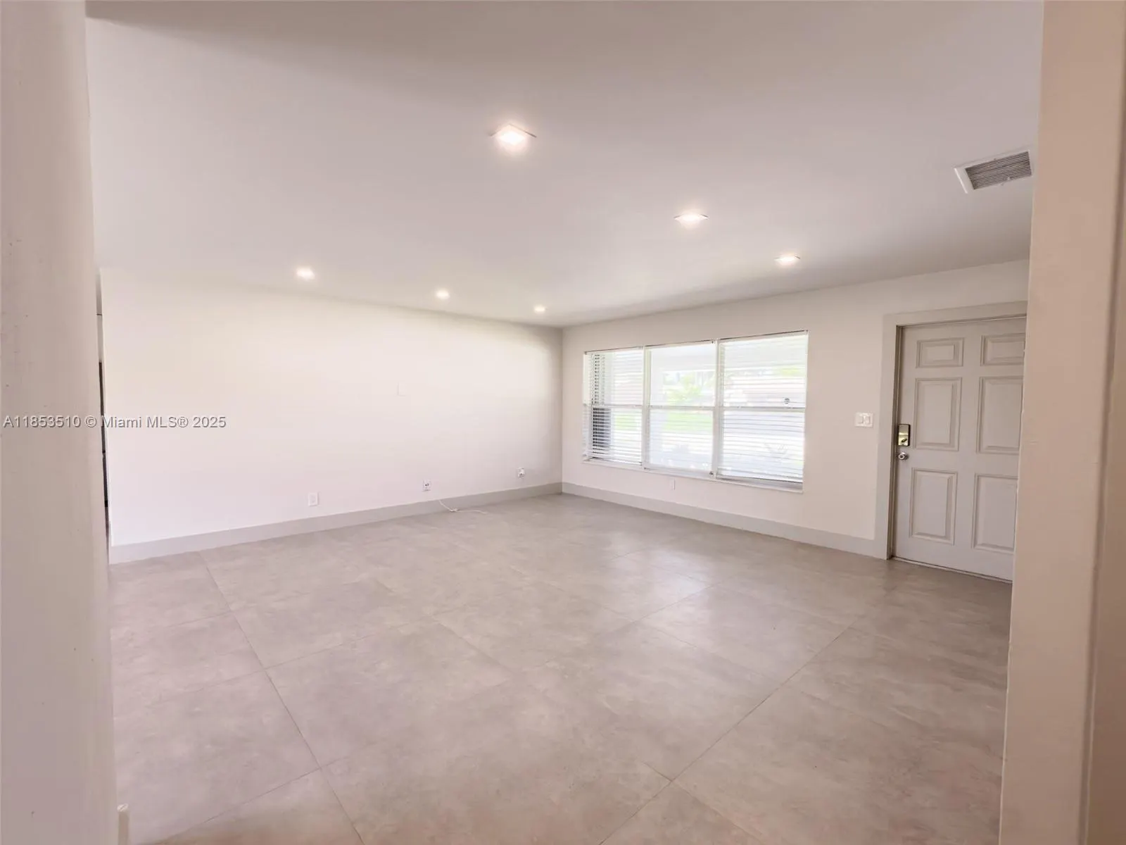 1630 NE 34th Ct