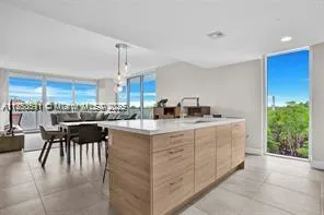 16385 Biscayne Blvd, #421A