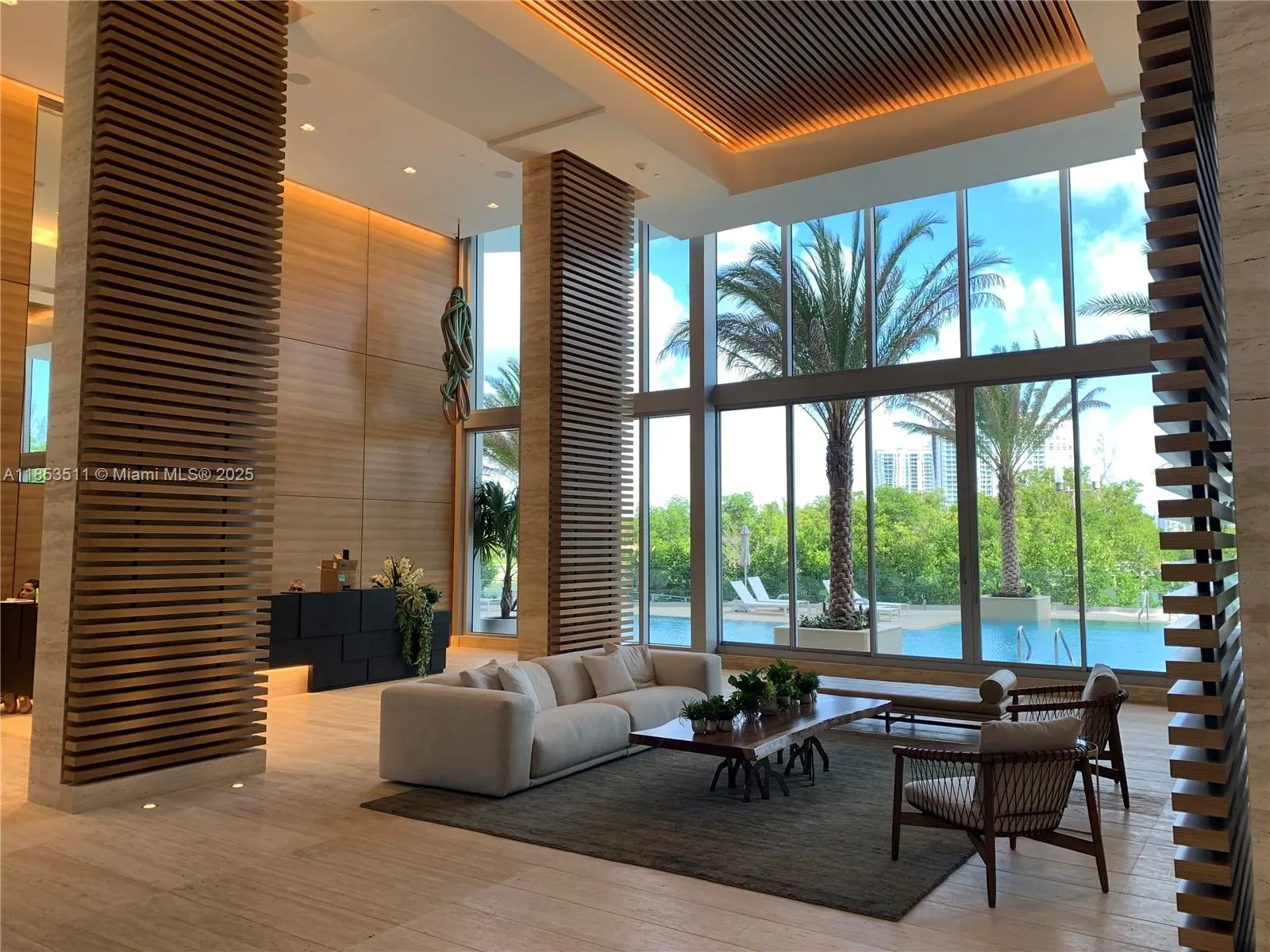 16385 Biscayne Blvd, #421A