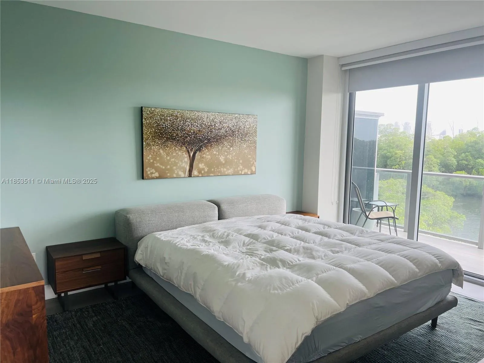 16385 Biscayne Blvd, #421A