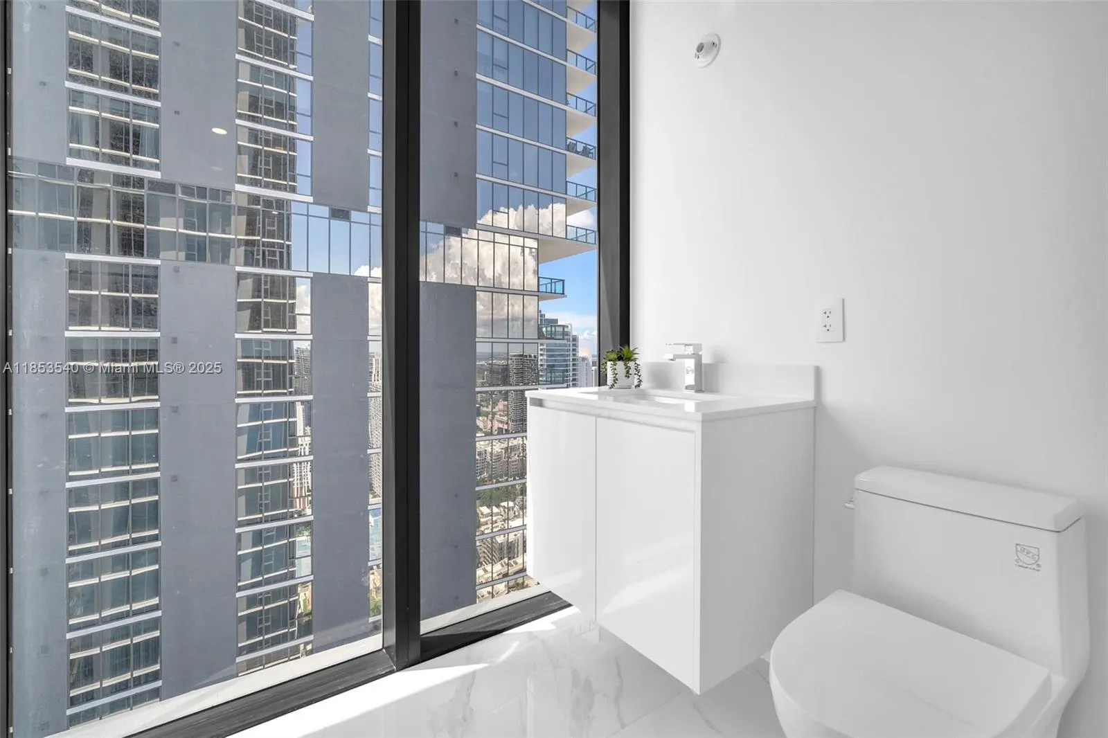 700 Ne 24th St, #4507