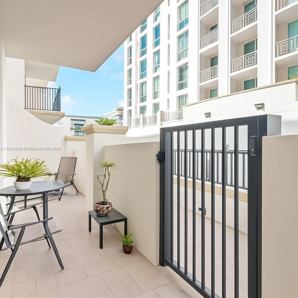 4100 Salzedo St, #409