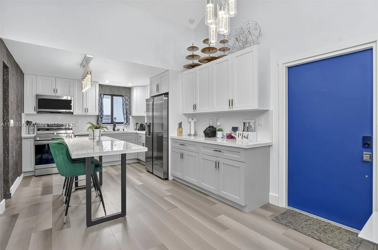 50 SE 12th St, #218