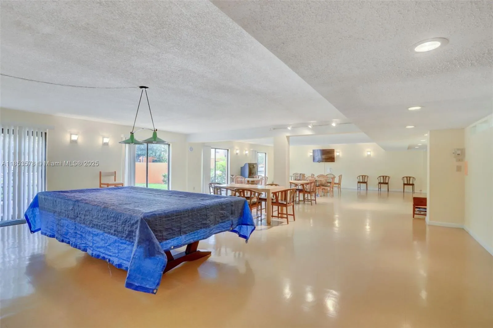 50 SE 12th St, #218