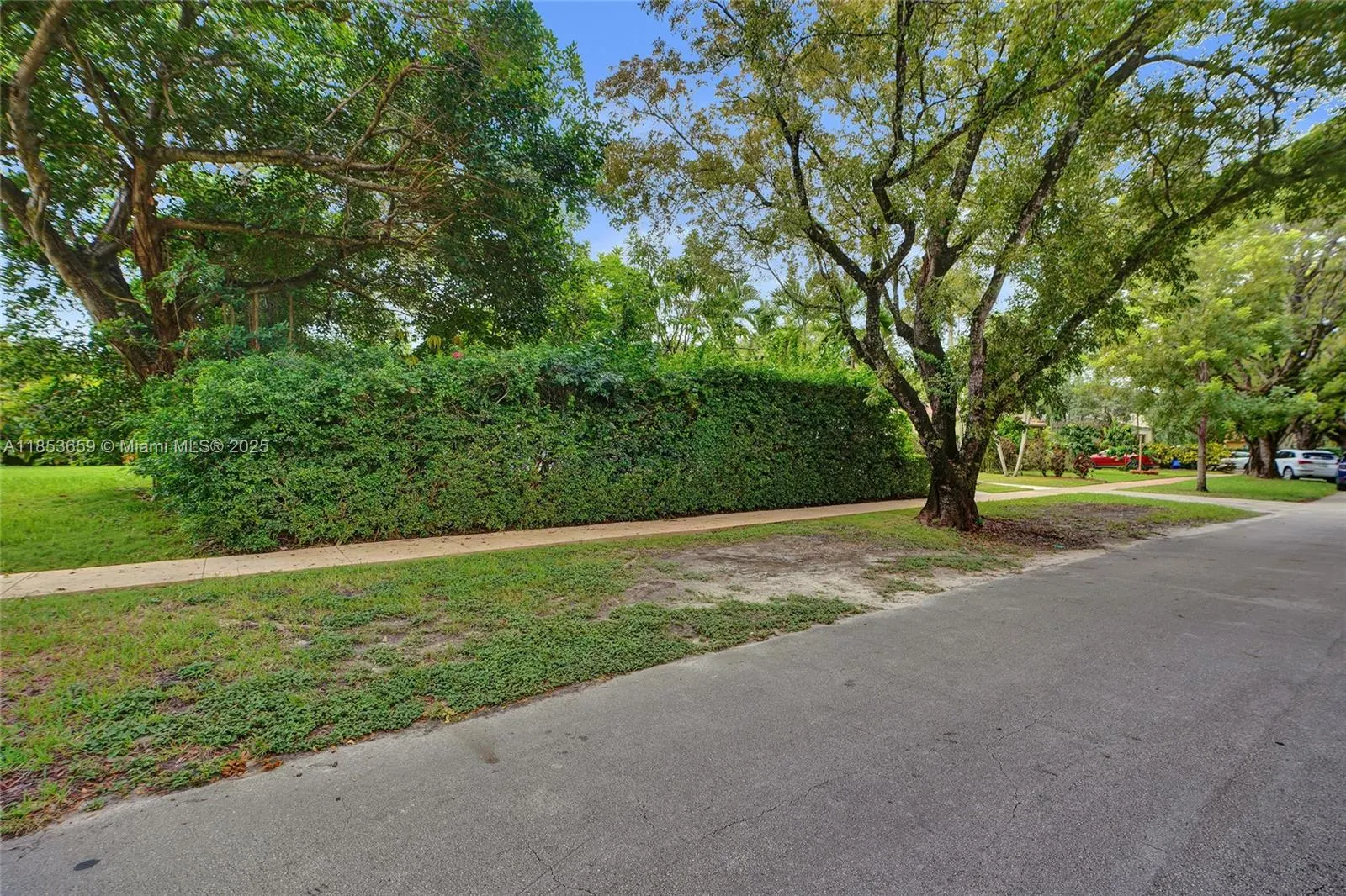 528 Sevilla Ave