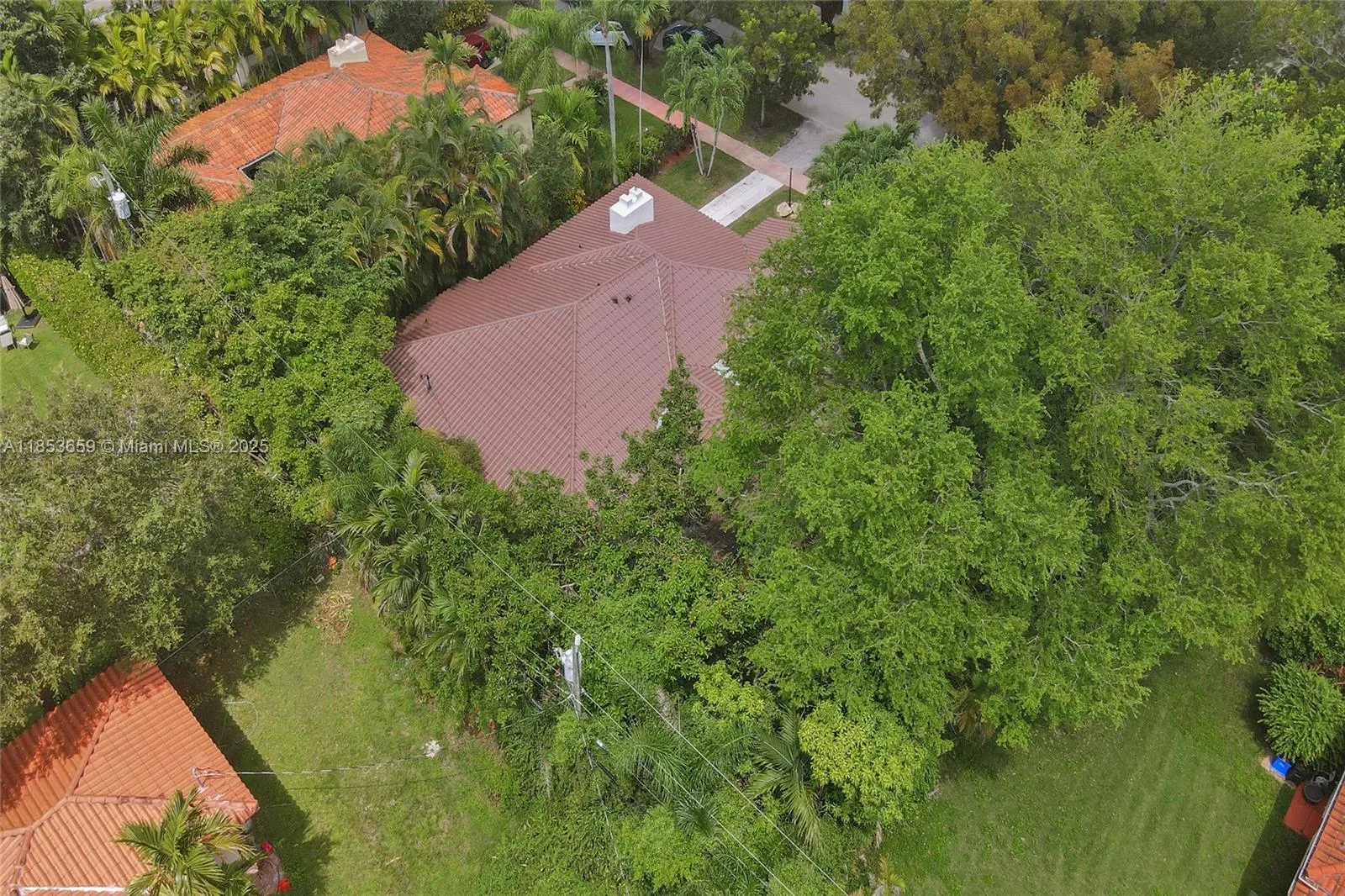 528 Sevilla Ave