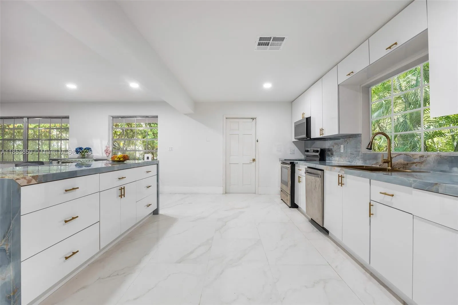 528 Sevilla Ave