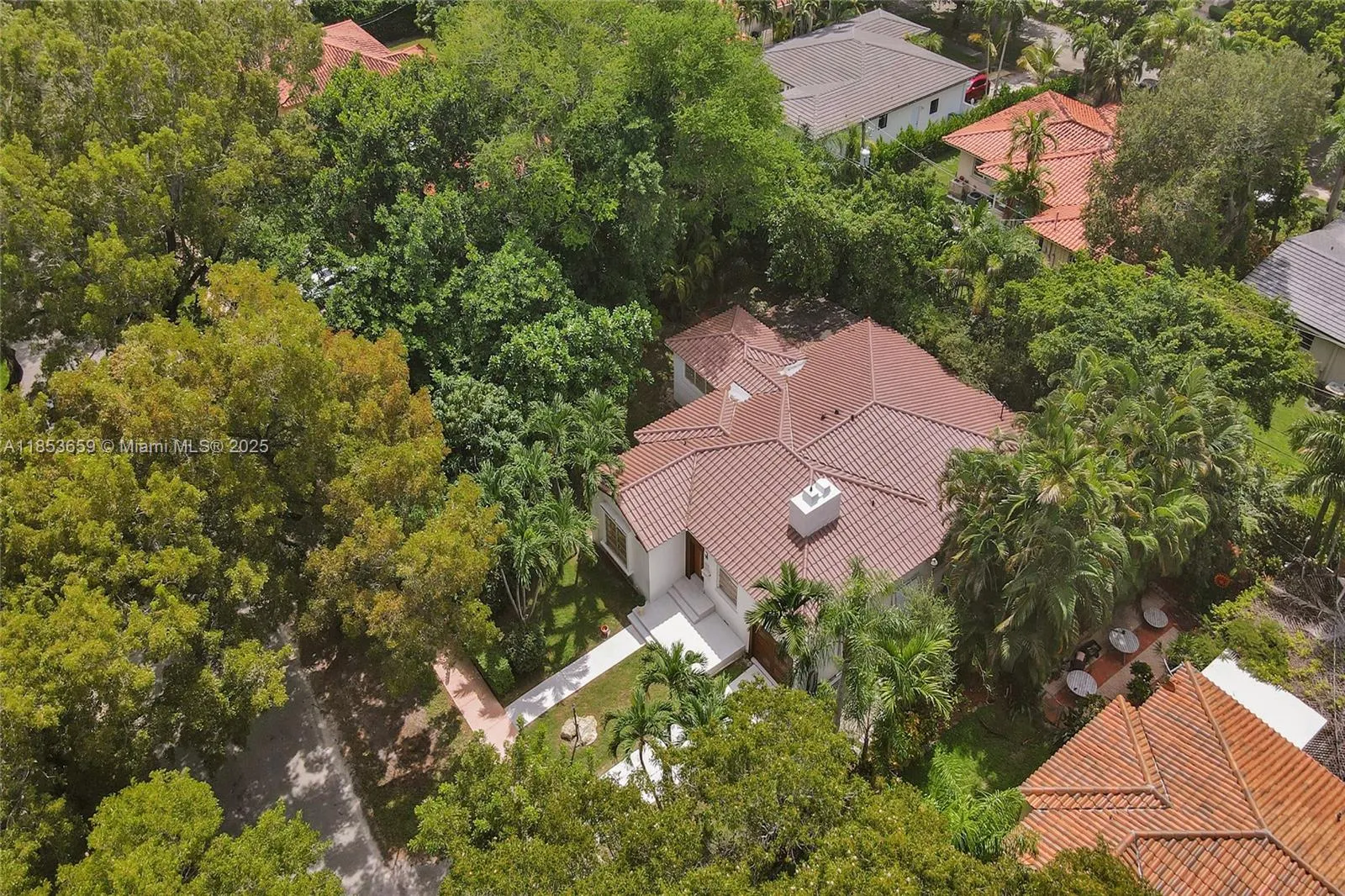 528 Sevilla Ave