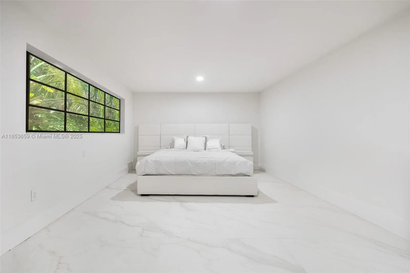 528 Sevilla Ave