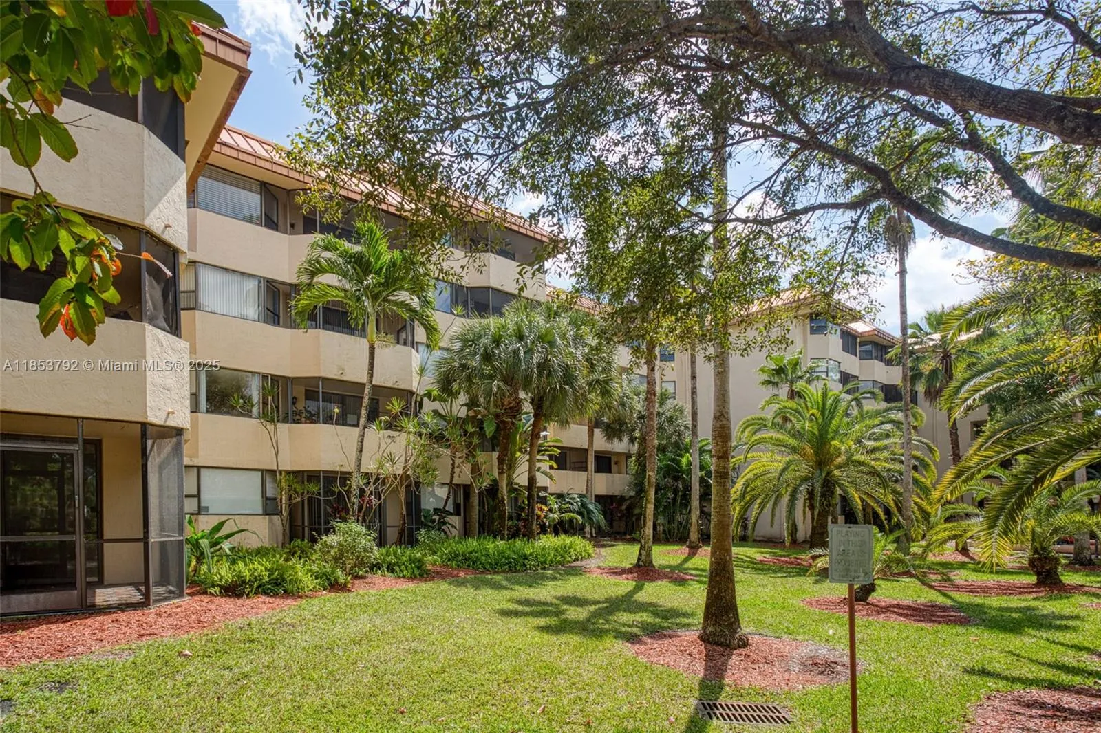 7401 NW 16th St, #408