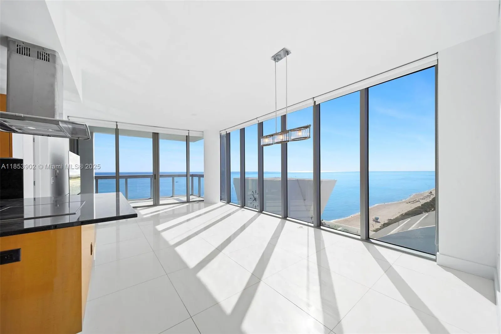6899 Collins Ave, #2108