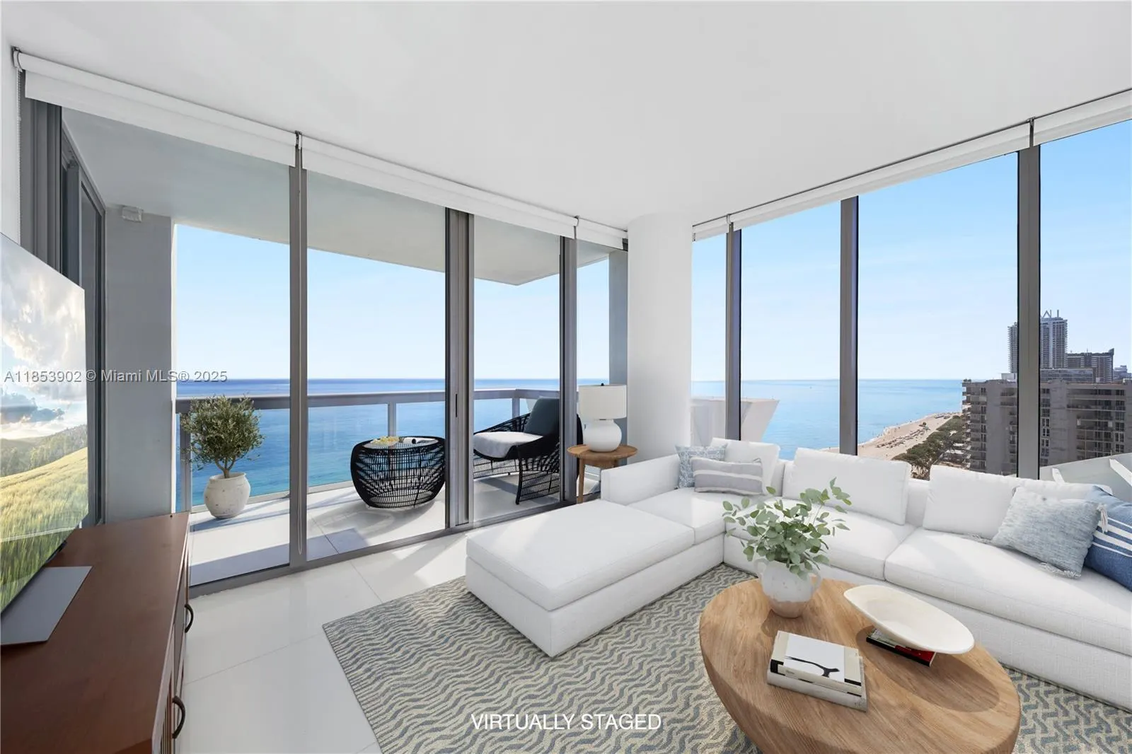 6899 Collins Ave, #2108