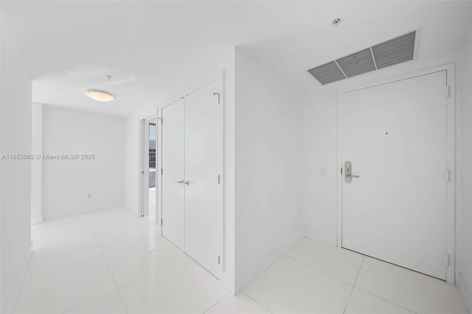 6899 Collins Ave, #2108