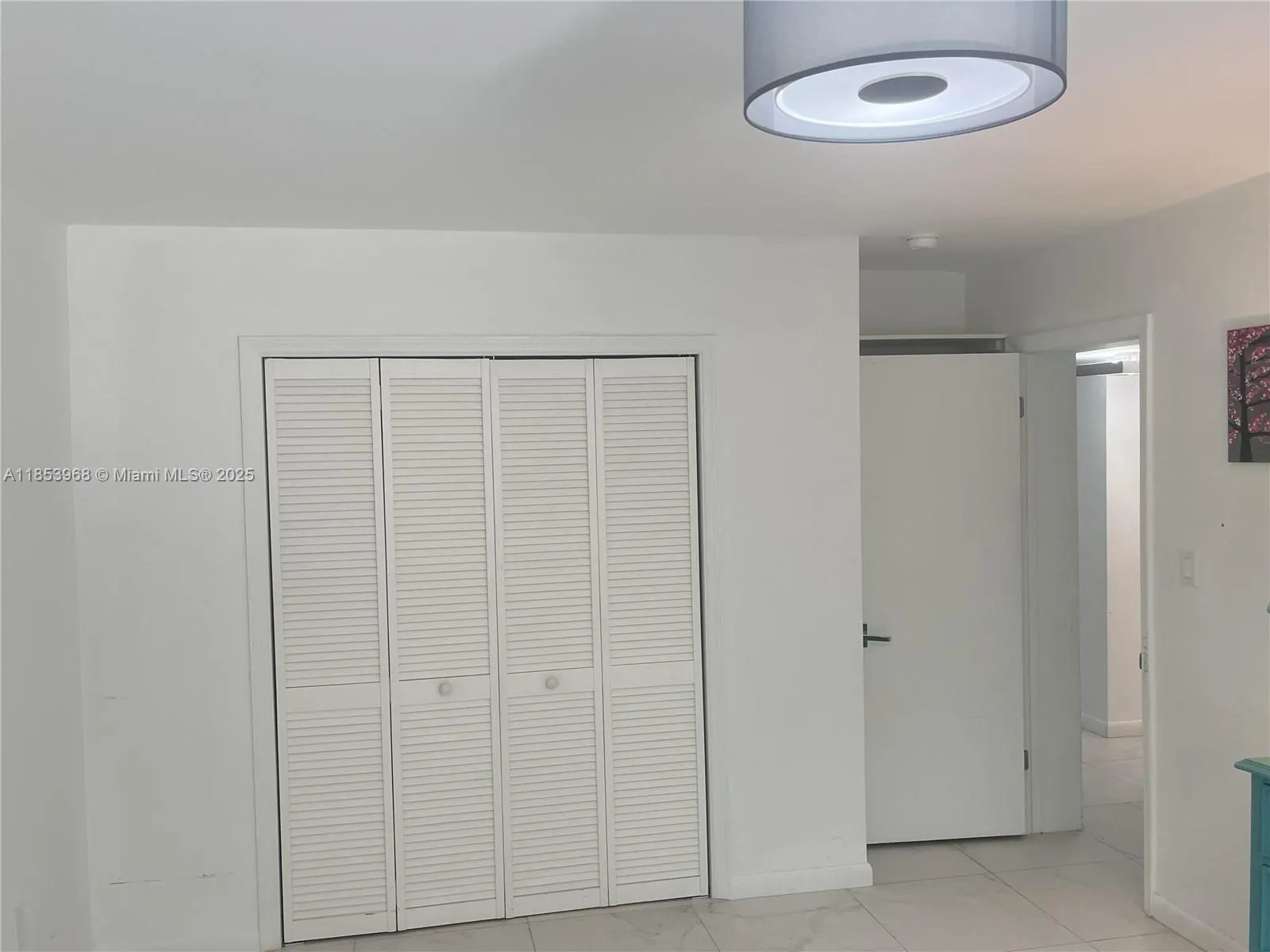 1239 Mariposa Ave, #2