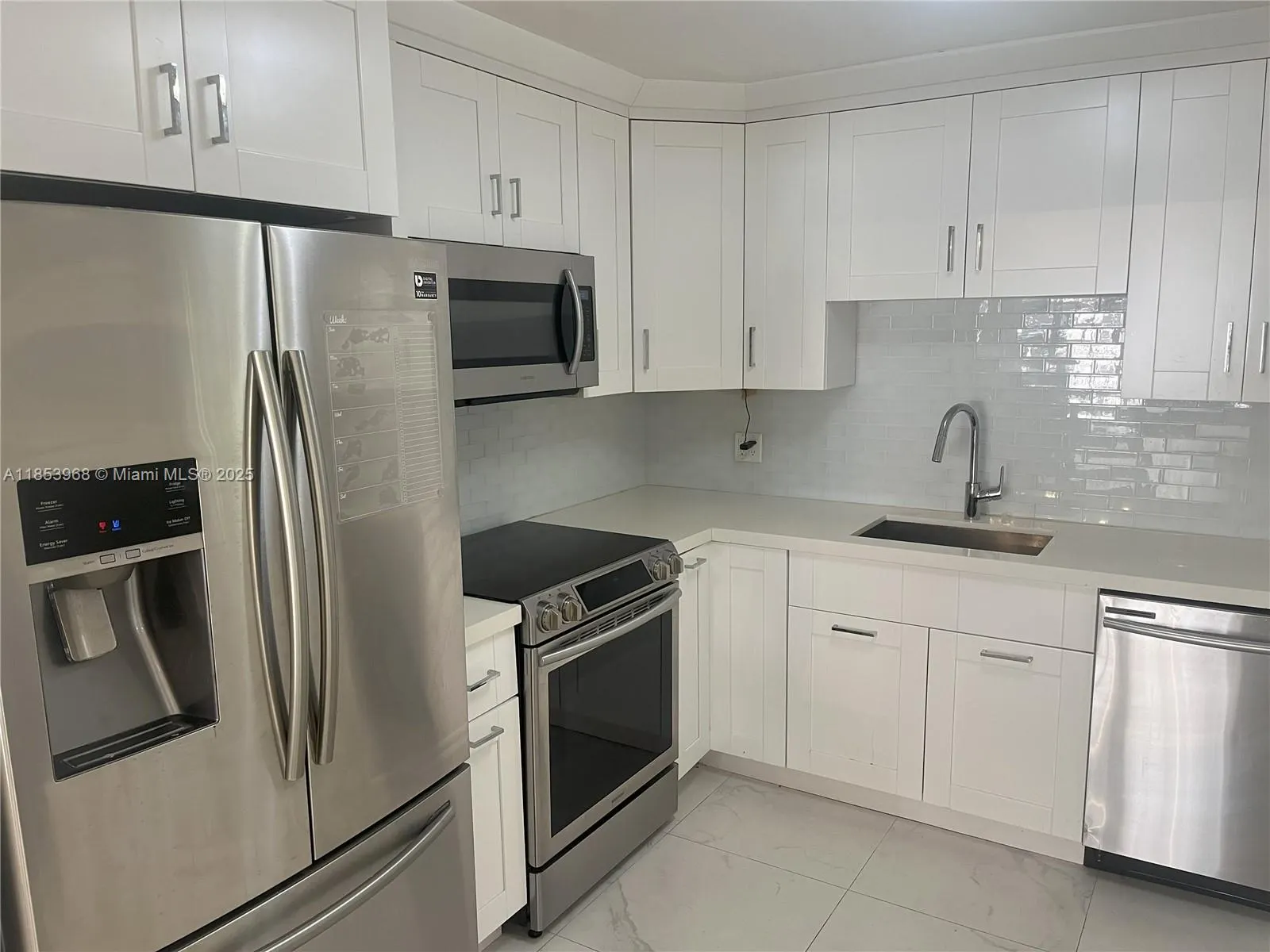 1239 Mariposa Ave, #2