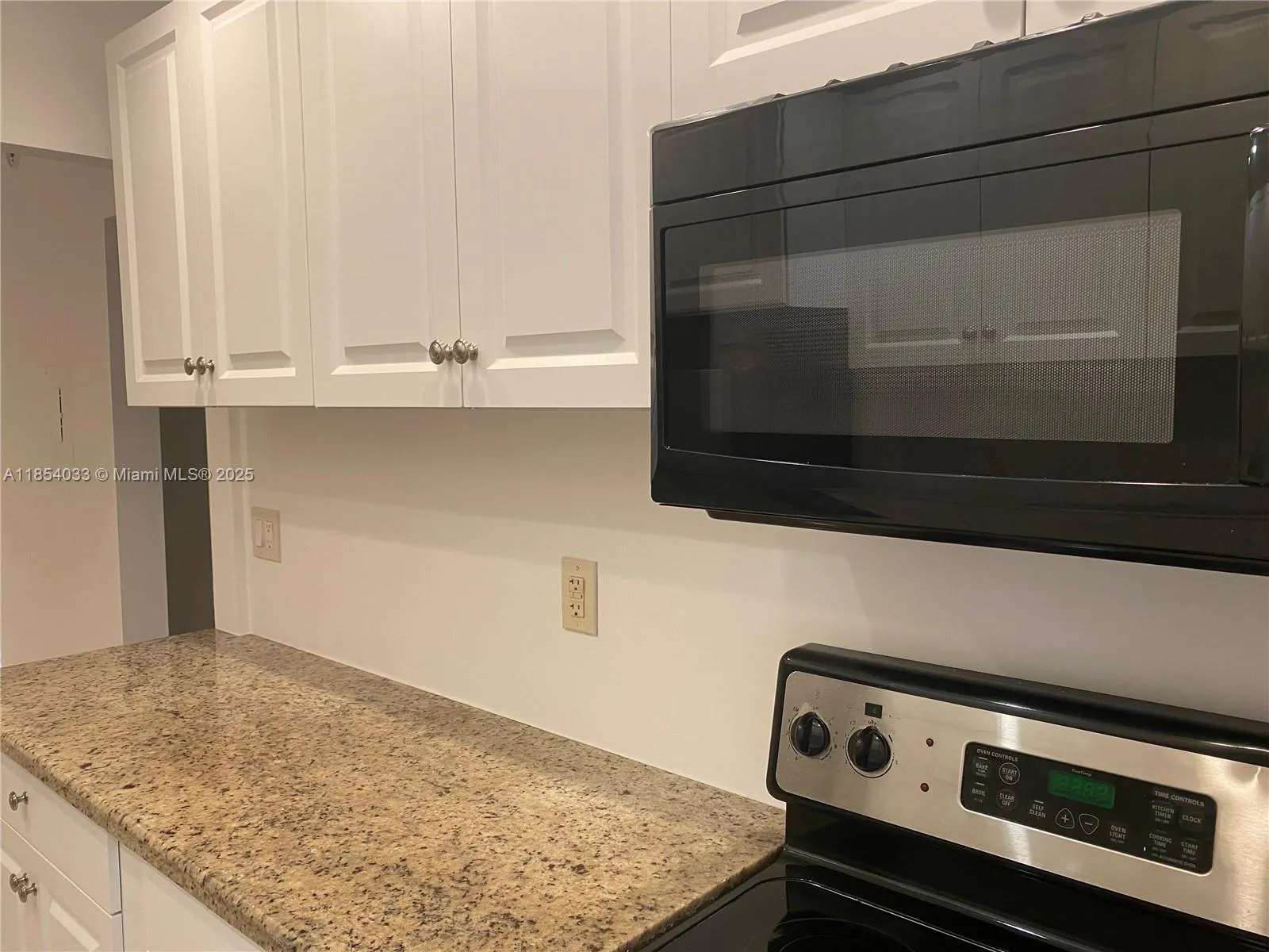 7725 Carlyle Ave, #4